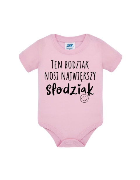 Ten bodziak nosi największy słodziak